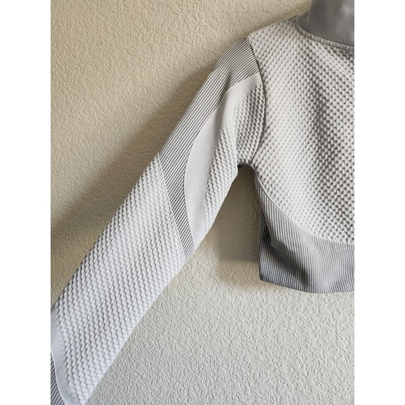 Bella Movement Crop Top Active Sweater Womens Lg - Picture 5 of 9